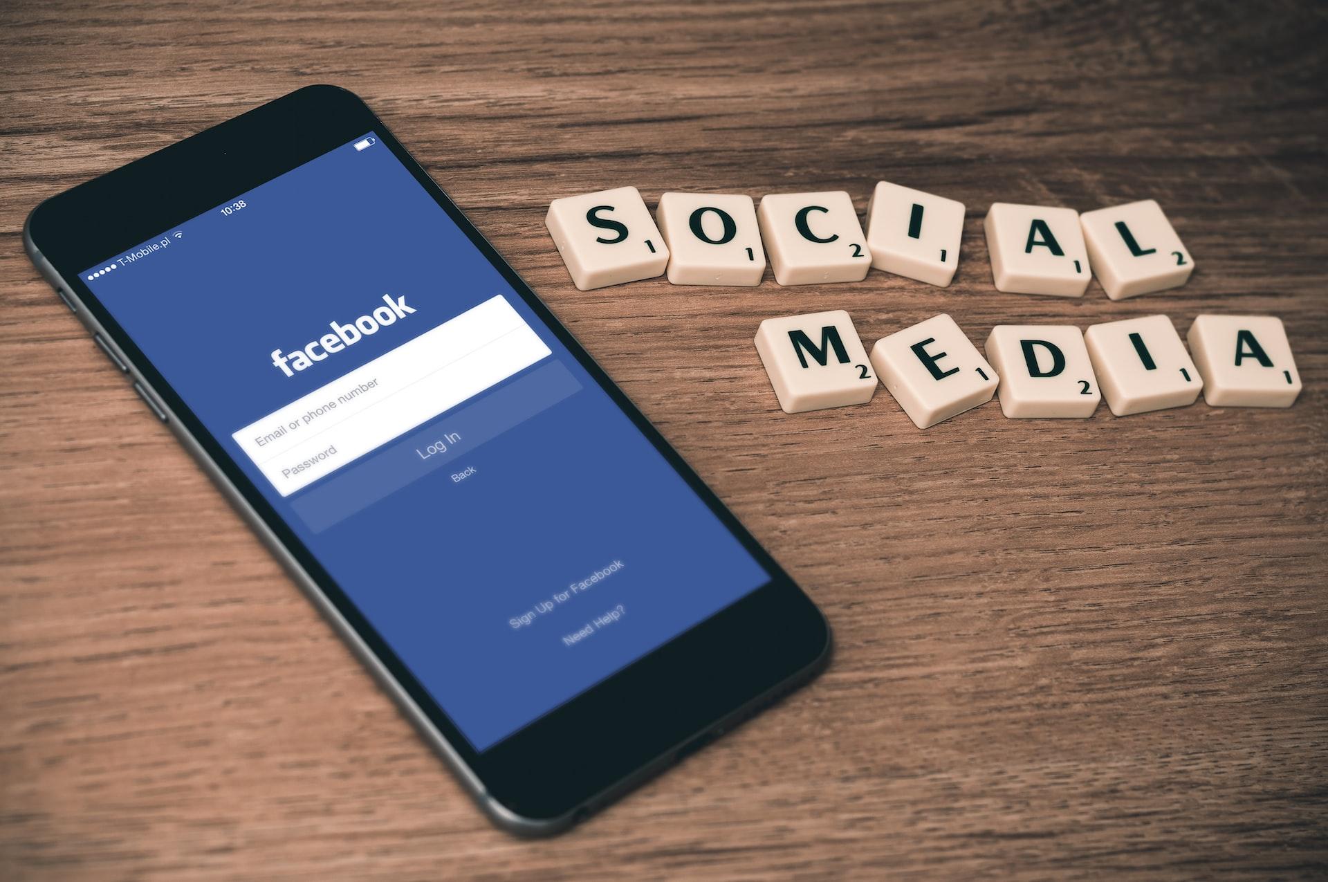 에어비앤비의 성장 전략 6: 소셜미디어 (1)- 페이스북